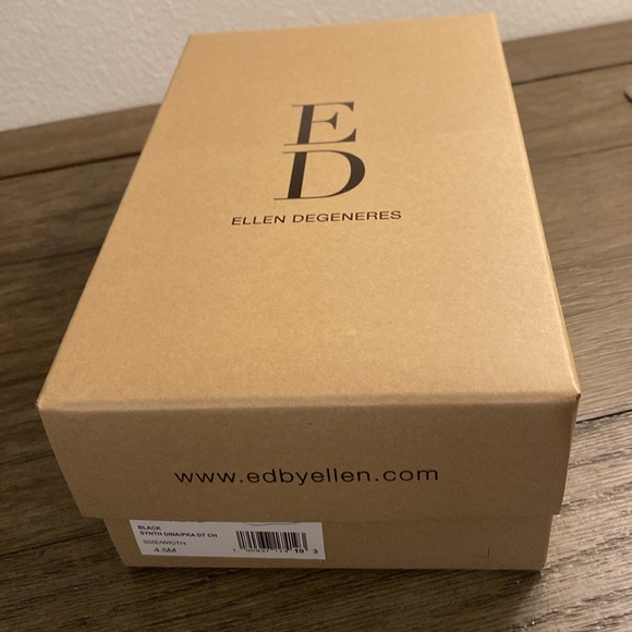 NIB [Ellen Degeneres] EG: 'Love' Langlee Ballet Flats in Black Big Girls Sz 4.5 - Picture 10 of 11